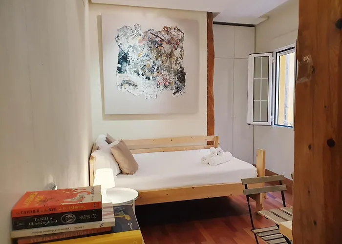 Enjoy a cosy studio in Malasaña BAR